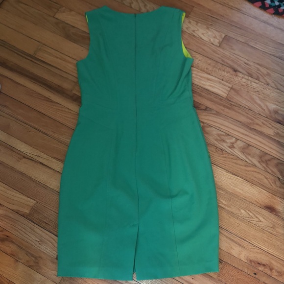 VINCE CAMUTO DRESS - Picture 4 of 8